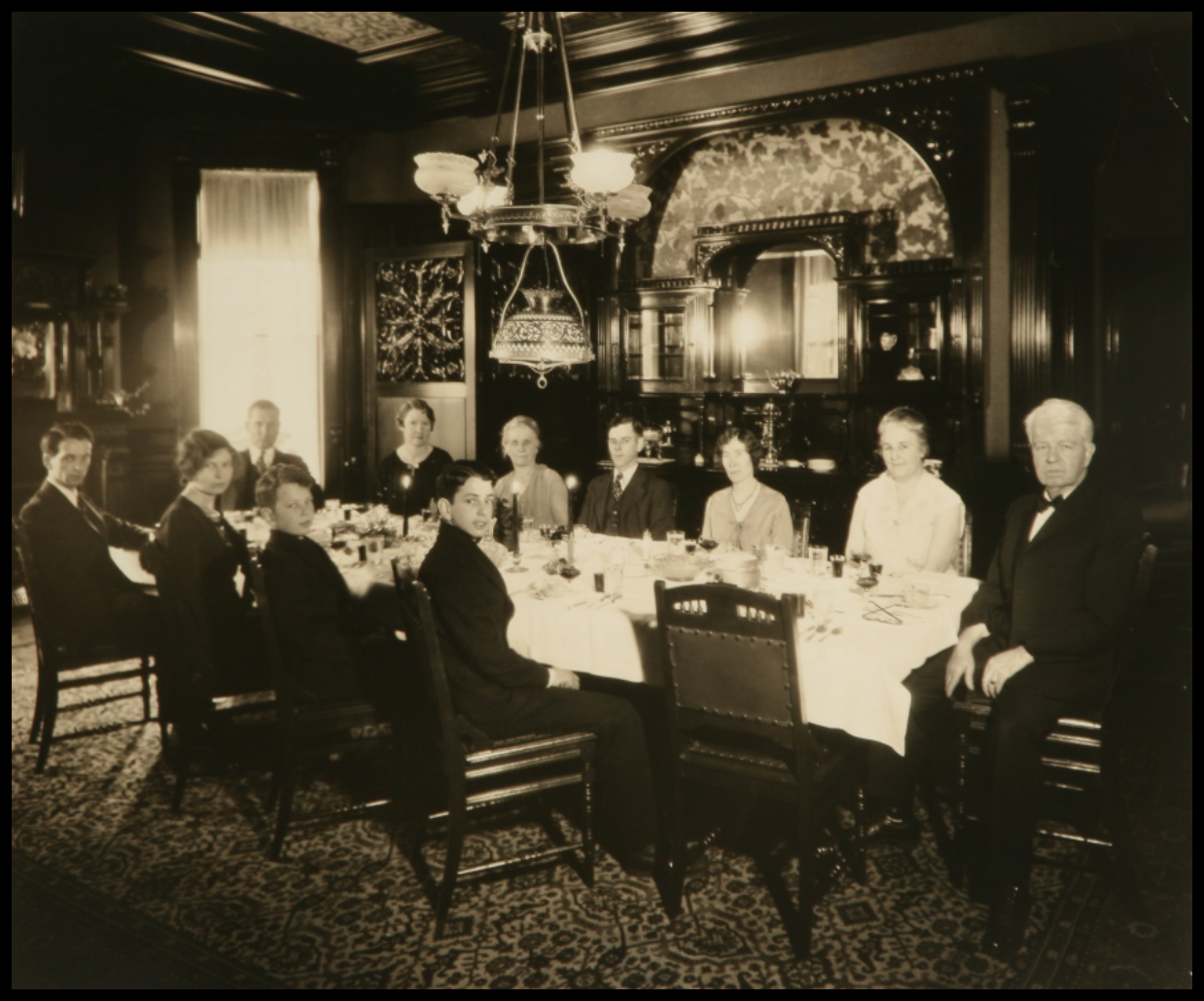 Old dining room.png